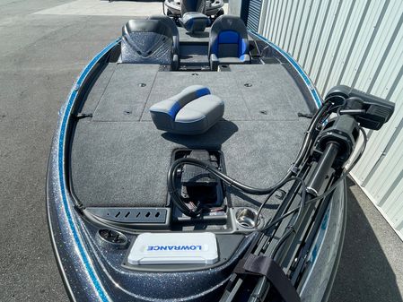 Triton 19TRX image
