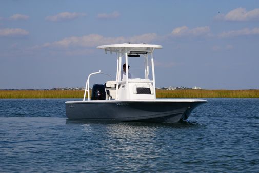 Tidewater 2110 Bay Max image