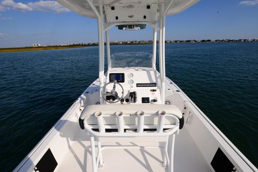 Tidewater 2110 Bay Max image