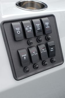 Bentley Pontoons Fish 220 Fish-N-Cruise image