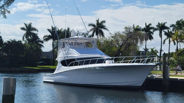 Hatteras 60 GT