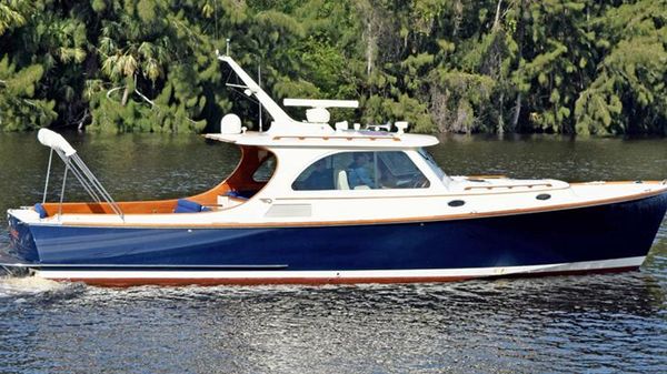 Hinckley Talaria 40