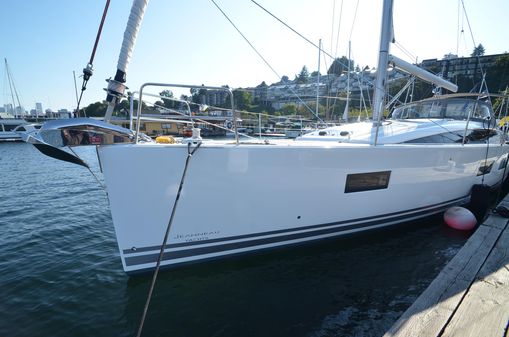 Jeanneau Yacht 51 image