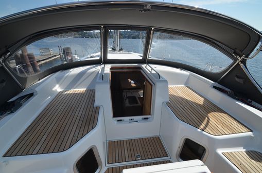 Jeanneau Yacht 51 image