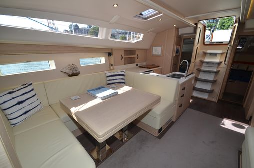 Jeanneau Yacht 51 image