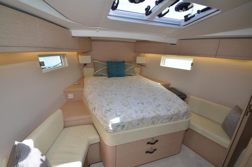 Jeanneau Yacht 51 image