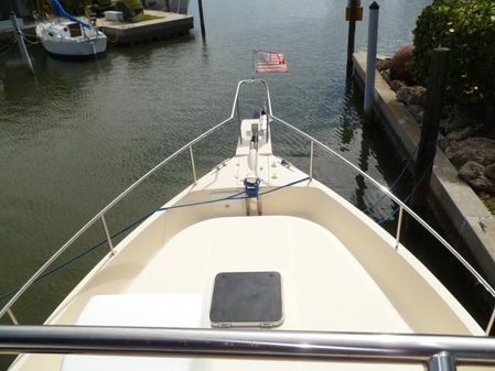 Mainship Flybridge Fast Trawler 34' image