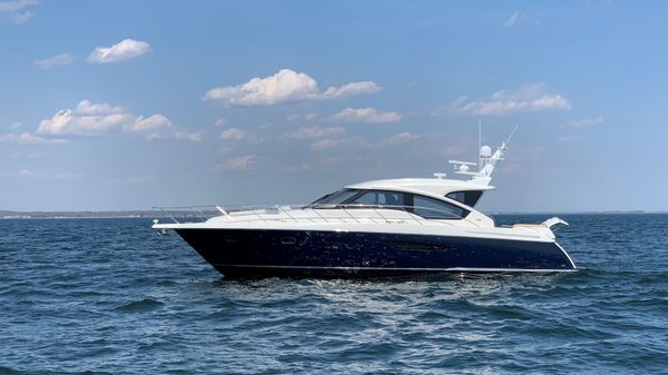 Tiara Yachts 58 Sovran