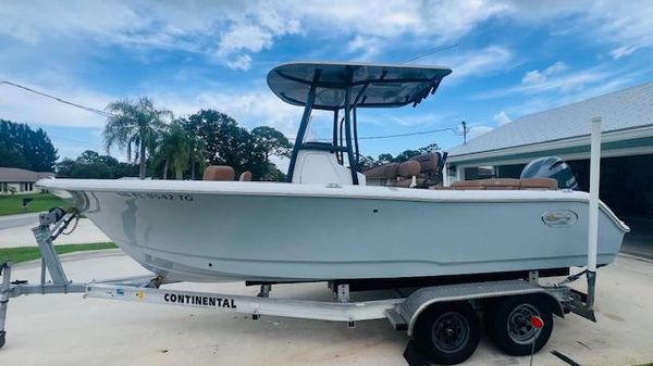 Sea Hunt Ultra 229 