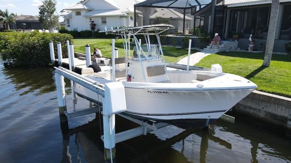 Cobia 217 Center Console 