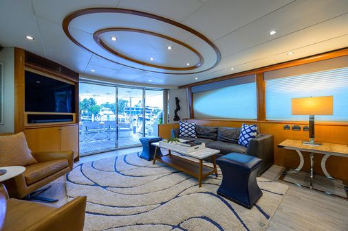 Lazzara Motor Yacht image