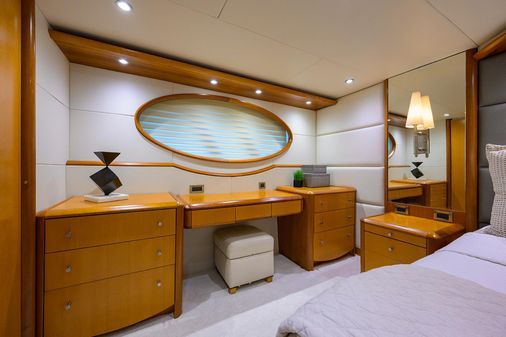 Lazzara Motor Yacht image