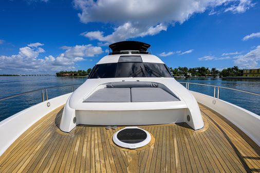 Lazzara Motor Yacht image