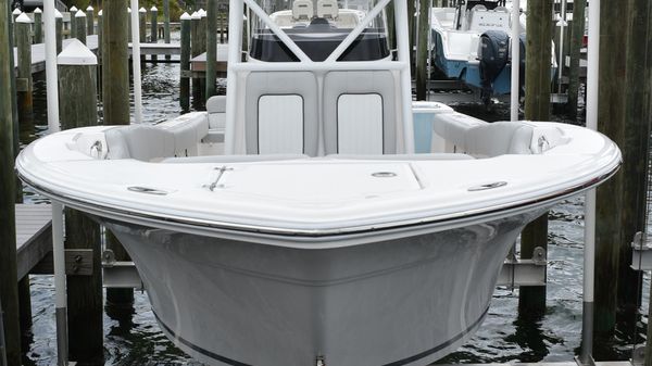 Sea Fox 248 Commander