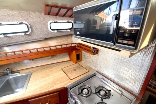 Bayliner 3270 image
