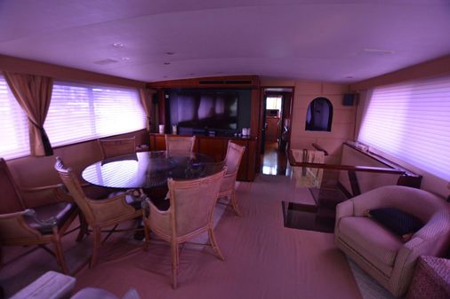 Hatteras Cockpit Motoryacht image