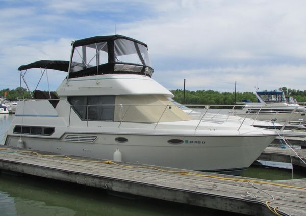 Carver 325-AFT-COCKPIT-MOTORYACHT image