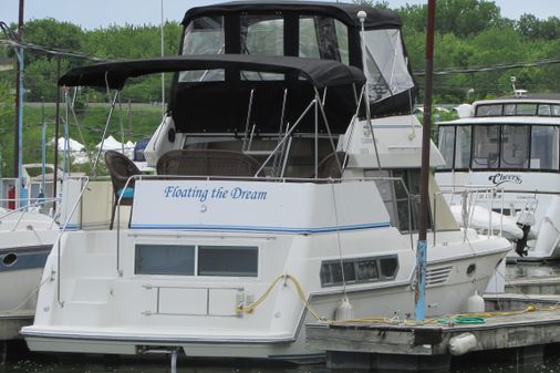 Carver 325-AFT-COCKPIT-MOTORYACHT image