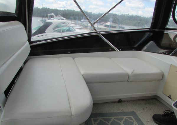 Carver 325-AFT-COCKPIT-MOTORYACHT image