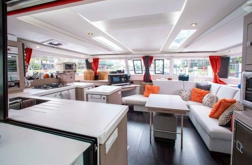 Fountaine Pajot Saona 47 image