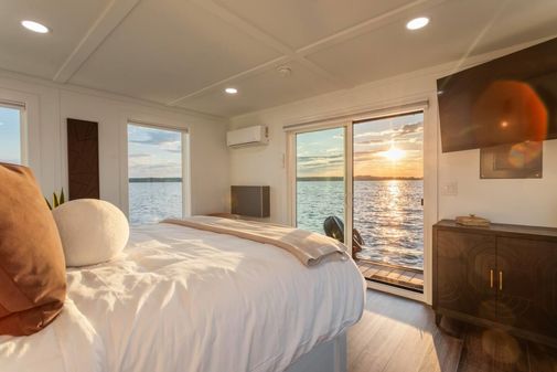 Houseboat EAST-COAST-HOUSEBOATS-50 image