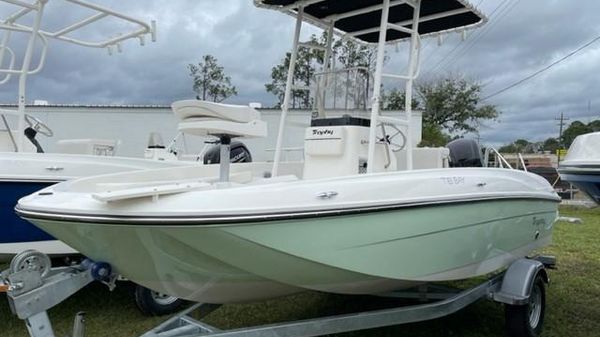 Bayliner Trophy T18 BAY