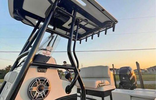 Triton 24 LTS
