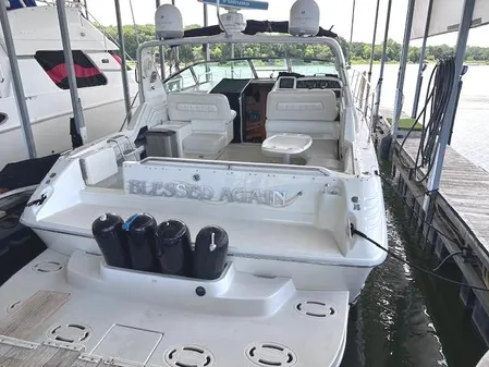 Sea Ray 400 Express Cruiser 