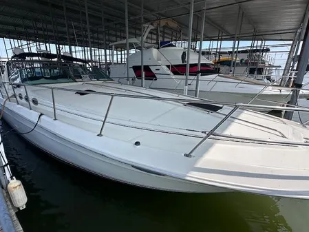 Sea Ray 400 Express Cruiser image