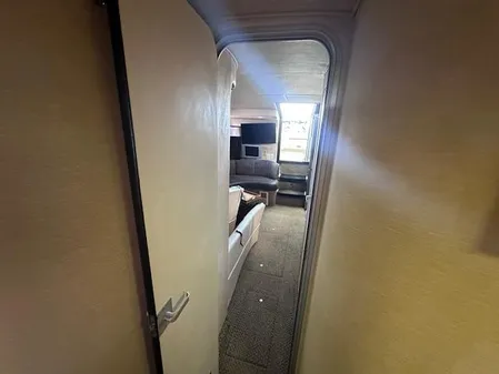 Sea Ray 400 Express Cruiser image