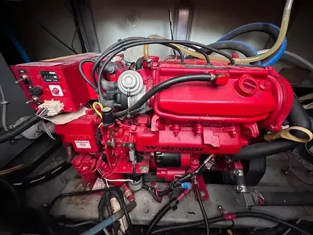 Sea Ray 400 Express Cruiser image