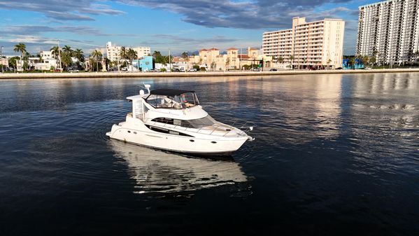 Meridian 459 Motoryacht image