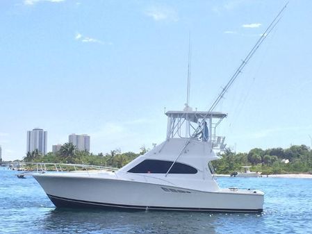 Luhrs Convertible image