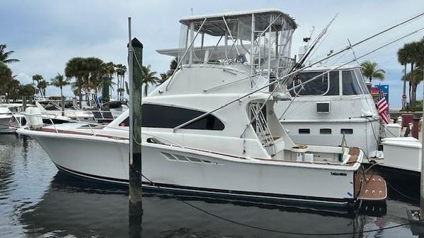 Luhrs Convertible image