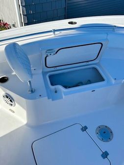 Sportsman OPEN-232-CENTER-CONSOLE image