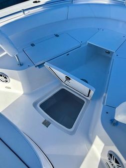 Sportsman OPEN-232-CENTER-CONSOLE image