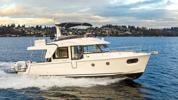 Beneteau Swift Trawler 41 Fly 