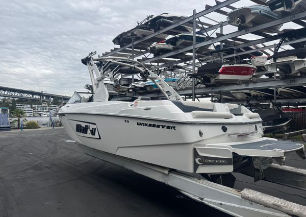 Malibu 23LSV image