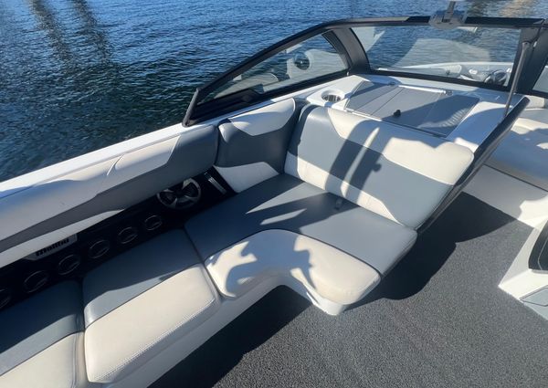 Malibu 23LSV image