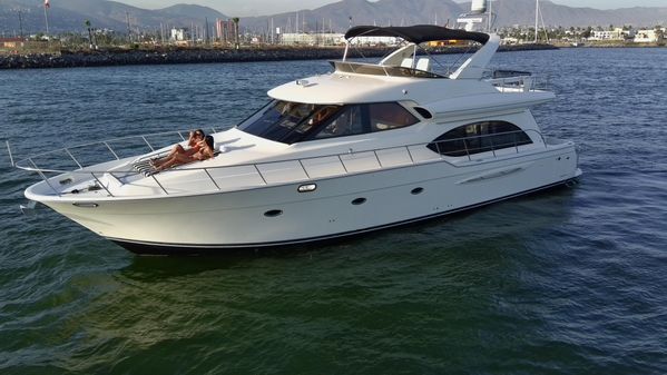 Meridian 580 Pilothouse image