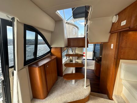 Meridian 580 Pilothouse image