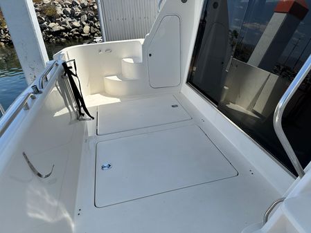 Meridian 580 Pilothouse image