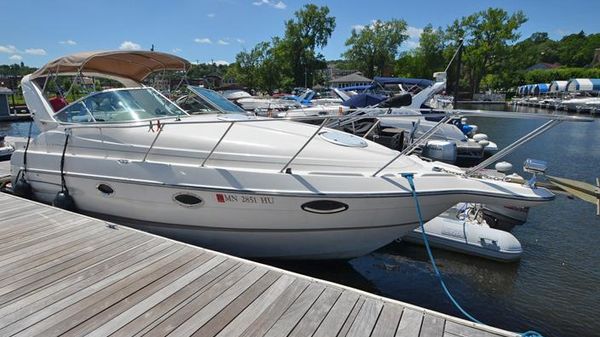 Maxum 2800 SCR