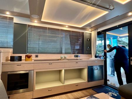 Beneteau Swift Trawler 54 image