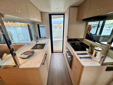 Beneteau Swift Trawler 54 image