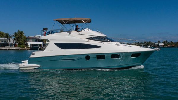 Silverton 43 Sport Bridge