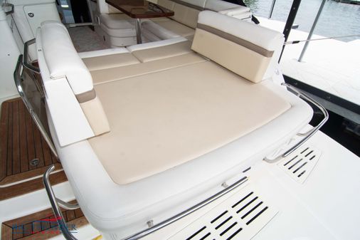 Sea Ray 410 Sundancer image