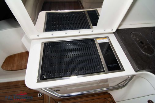 Sea Ray 410 Sundancer image