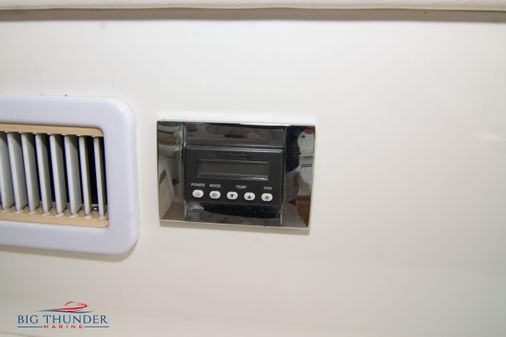 Sea Ray 410 Sundancer image