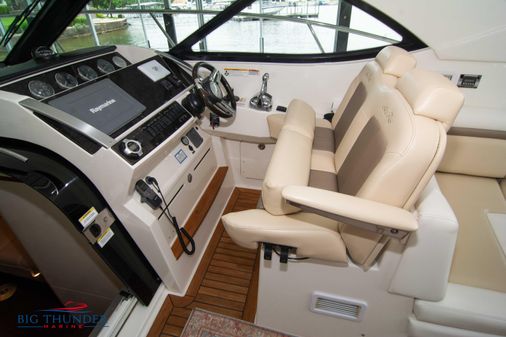 Sea Ray 410 Sundancer image